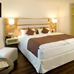Goldener Knopf 4*