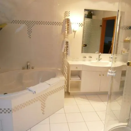 Goldener Knopf Hotel