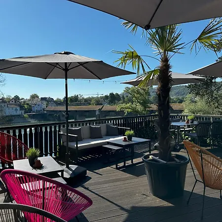 Goldener Knopf Hotel