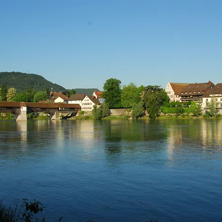 Goldener Knopf
