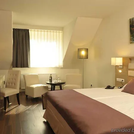 Goldener Knopf Hotel 4*