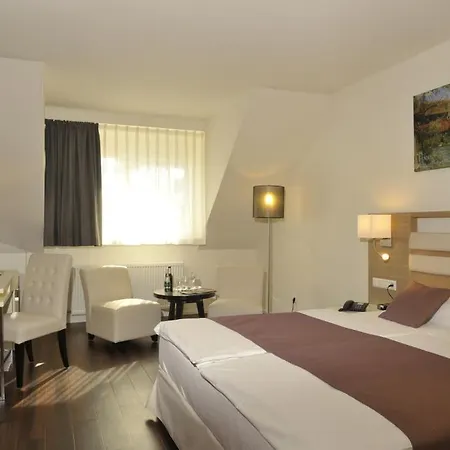 Hotel Goldener Knopf