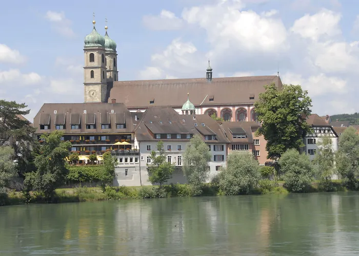 Hotel Goldener Knopf 4*