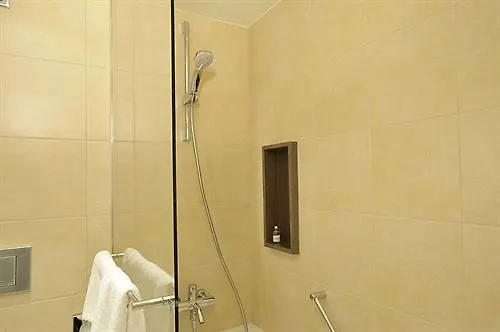 Hotel Goldener Knopf 4*